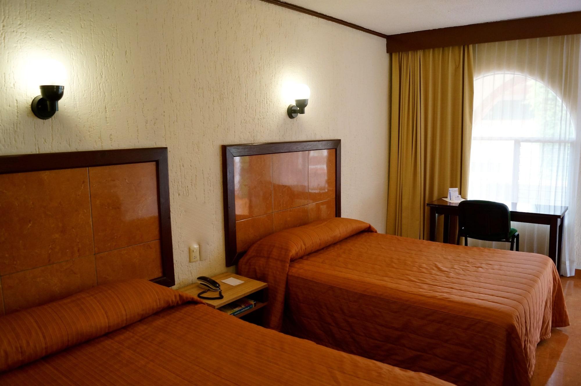 Hotel & Suites Villa Del Sol Morelia Zewnętrze zdjęcie