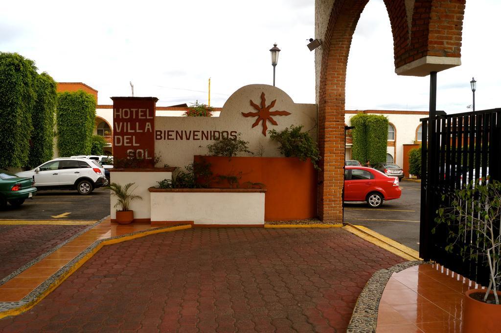 Hotel & Suites Villa Del Sol Morelia Zewnętrze zdjęcie